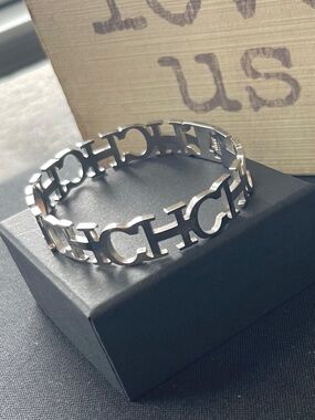 Chic Letter Design Bracelet Silver Tone